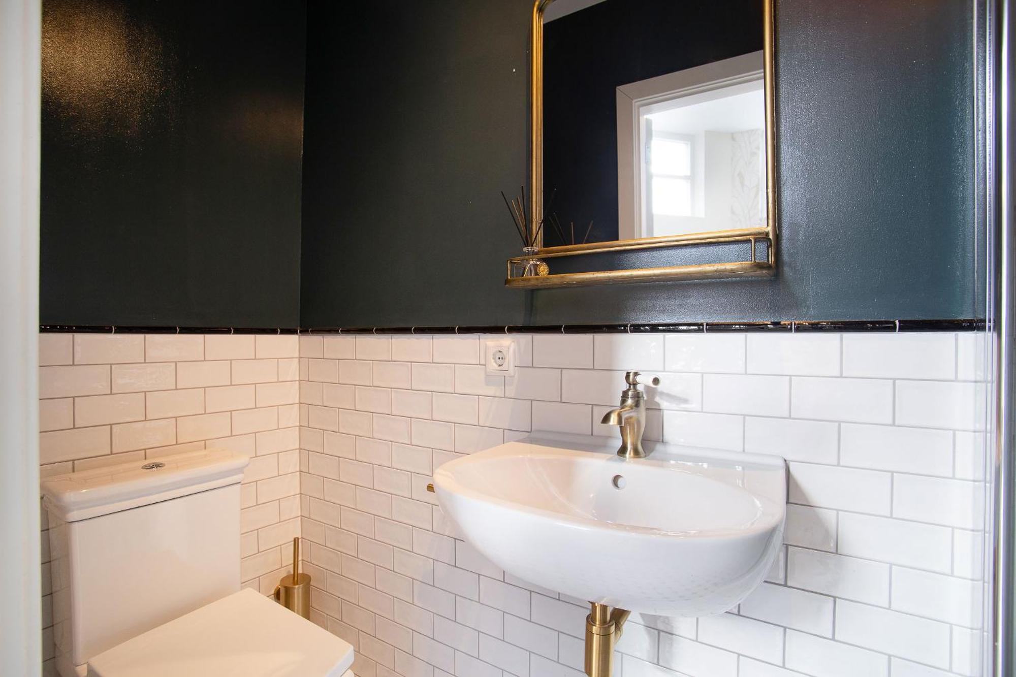 Contemporary Near The * Den Haag